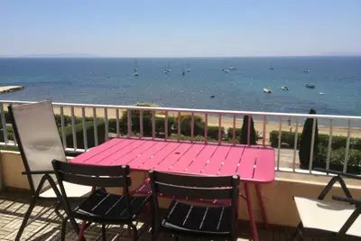 Image de superbe vue sur mer et accès a la plage direct