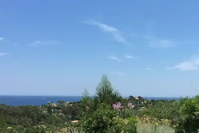 Image de Belle villa, vue mer sur le golf de Saint Tropez, piscine privée & tennis