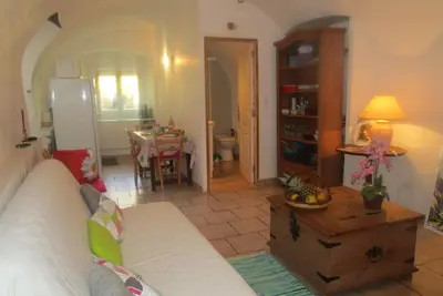 Image de Charmant petit F2 au cœur du village