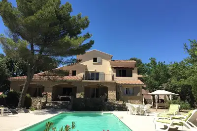 Image de Villa provençale, avec piscine, Mont Ventoux, 3 chambres, 6 personnes