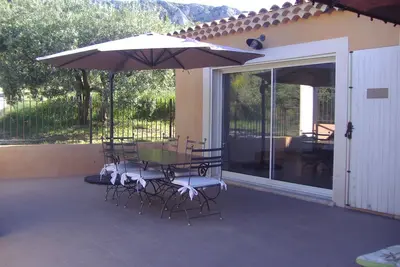 Image de Luberon Petit Coin De Paradis Clim 4/6 Personnes Vaucluse 🌞