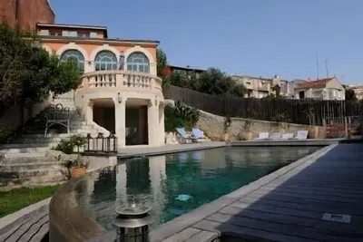 Image de Belle Bastide entre mer et N. D. de la Garde  avec  jardin et piscine Marseille