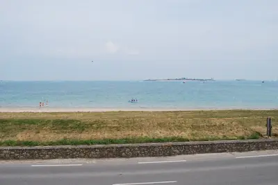Image de Meublé*** à Saint-Vaast-la-hougue face à la mer et à l'île de Tatihou