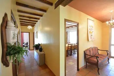 Image de Maison à la campagne avec grande piscine privée