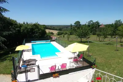 Image de Gîte le plantier*** 4 à 12 pers avec piscine privée entre Sarlat et Rocamadour
