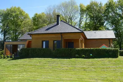 Image de Chalet bois 100m² tout confort avec spa privatif