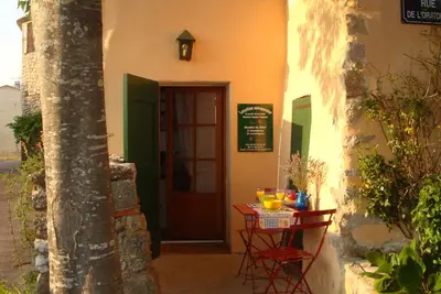 Image de Gîte au coeur d'un village perché à 500m d'altitude dans la Provence Verte