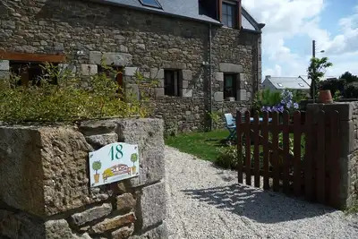 Image de Gîte dans maison de pays St Coulomb, 800m plages, près St Malo