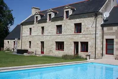 Image de Maison de maître avec piscine couverte et chauffée - Meublée de tourisme 4*