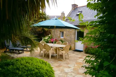 Image de Maison lumineuse dans village de bord de mer typiquement breton