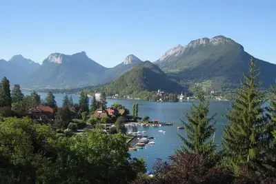 Image de Rare! Accès direct au Lac, Ponton Privé, Bouée d'amarrage, Vue exceptionnelle