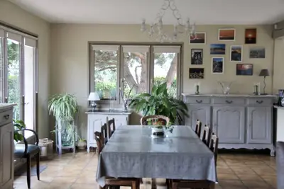 Image de Beautiful and large house 8p 100m from the beach 50 m from the shops 3 bd 2 ba 6 beds