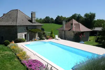 Image de Gite de caractère avec piscine privée dans le Lot