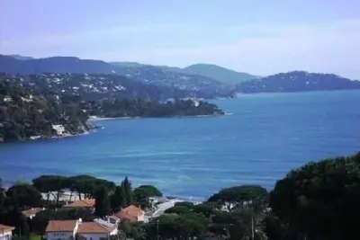 Image de Bel Appartement CLIMATISÉ, TRÈS Belle Vue Mer, \nBelle semaine Du 27/7 Au 3/8