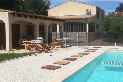 Image de Spacieuse villa de 140 m2 avec piscine