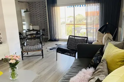 Image de Appartement 3 chambres Bandol bord de mer, les pieds dans l'eau, wifi gratuit.