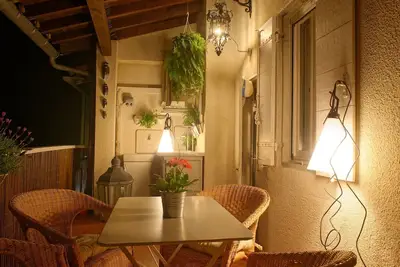 Image de Maison Typique Arlésienne avec Terrasse et Garage