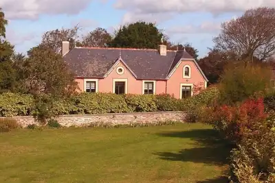 Image de Villa De Caractère  3 ***  à 4mn De La Mer - Espace Naturel Protégé -Treguennec