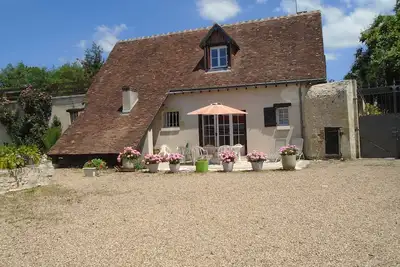 Image de Au Coeur Des Chateaux De La Loire 18° 3* 5 personnes - espace boisé clos
