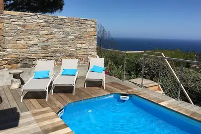 Image de Maison dans domaine privé du Gaou Bénat, vue mer exceptionnelle, bassin