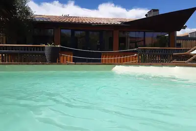 Image de Authentique villa en bois 200 m2 - 4 chambres, terrasse, piscine, La Villa Jo