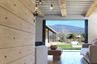 Bédoin\/Maison avec vue panoramique sur Le Mont Ventoux, Piscine privée