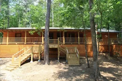 Image de Hickory Ridge Cabin - Luxe isolé près du lac / pêche à la truite!