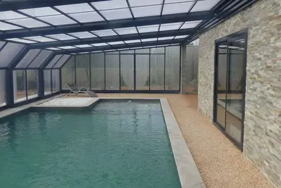 Image de Gite dans parc animalier avec salle de cinéma privée de 40 places
