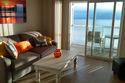 Image de Ocean Front Condo - 1 chambre / salle de bain - 4 personnes - Rénové en 2017