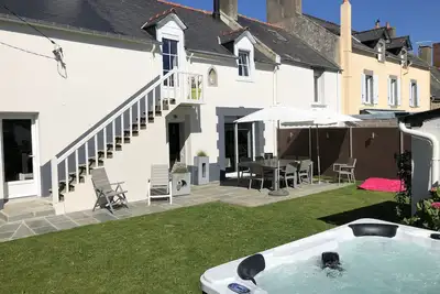 Image de La Maison de Marie**** Cancale - Jacuzzi & Sauna.