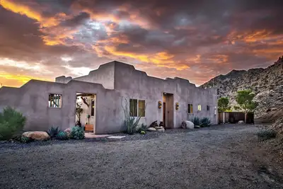 Image de Luna Vista: maison de luxe parmi les rochers avec une vue imprenable à 360 degrés