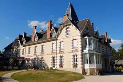 Image de gîte indépendant dans château en Sologne (18)