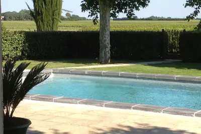 Image de Maison de charme en Provence, calme au milieu des vignes, piscine et tennis