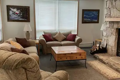 Image de Adorable Cozy Condo- ski-in \/ ski-out Ă Seasons on Mt. Neige