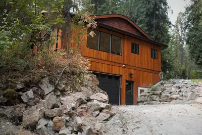 Image de Eagle's Nest Cottage - Retraite exclusive pour adultes, nichée au-dessus du lac Christina