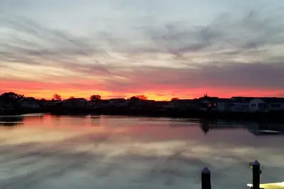 Image de Beaux couchers de soleil sur l'eau Ă Ocean City, Md
