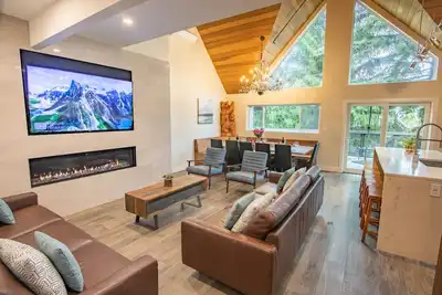 Image de Pinnacle Ridge # 23 | Ski-in Ski-Out | 6 Br, 5. 5 Bath, 16 personnes