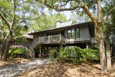 Image de Cottage Heron de nuit de 3 chambres! Équipements du complexe inclus! !