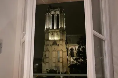 Image de Le Notre Dame: Vue imprenable sur la Seine et Notre Dame, Paris Centre