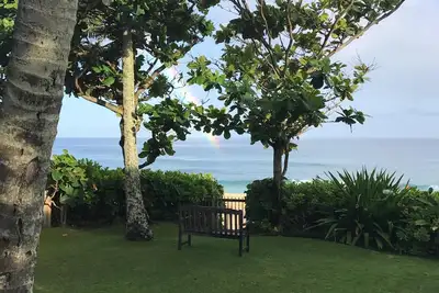 Image de Paradise Oceanfront! ! - 'La maison aux cabanes en rondins'