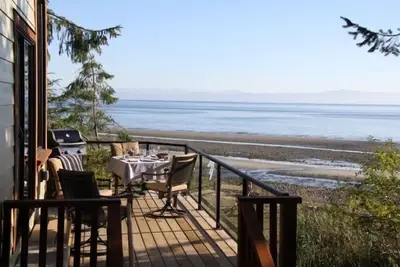 Image de Spectaculaire expérience côté de l'océan à cette superbe maison 1 de la berme, Qualicum Bay