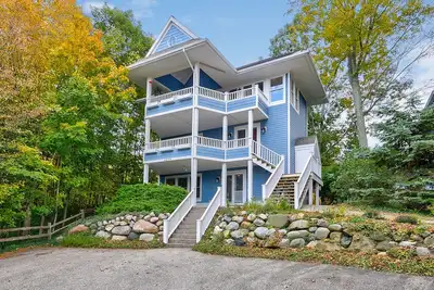 Image de Macatawa Beach Home de luxe avec vue imprenable sur le lac Michigan