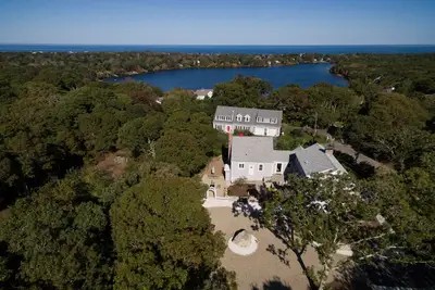 Image de Scargo Vista ~ Deeded Droits de plage, Historic Dennis, Central A \/ C A ne pas manquer
