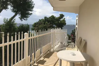 Image de Blue Marlin Villa - Belle promenade 1br à Cruz Bay - parfait pour les couples!