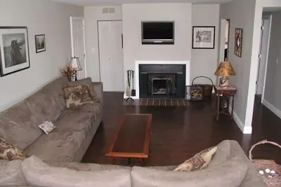Image de Beau condo rustique 3br - Woodson Bend - peut accueillir jusqu'Ă 14