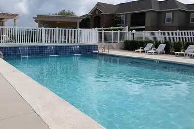 Image de Environ 1 Mile Pour Tanger Outlet Mall Et environ 7 Miles To Beaches Gulf Shores