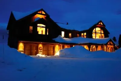 Image de 5250 Sq Ft. 5-Star Mountain Home avec 360 ° de pointe et Valley Vues