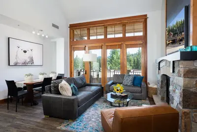 Image de Résidence de luxe au dernier étage dans le village de Northstar - Catamount 403