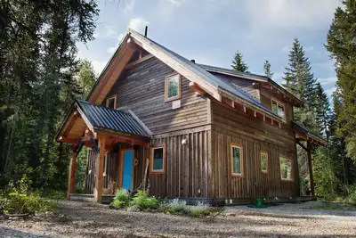 Image de Superbe Mountain Retreat à Golden Bc