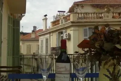 Image de Absolute Best Location in Cannes - Charmant, Rénové, Palais 1 Min. Marche